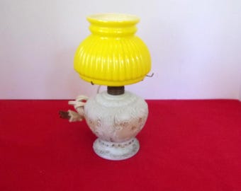 Milk glass lamp painted married shade electric table night stand collectible glass small accent