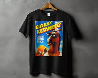 ケタミンを手に入れよう 陽気な馬スケーターTシャツ おもしろパンクシャツ 馬好きの方へのプレゼントに最適