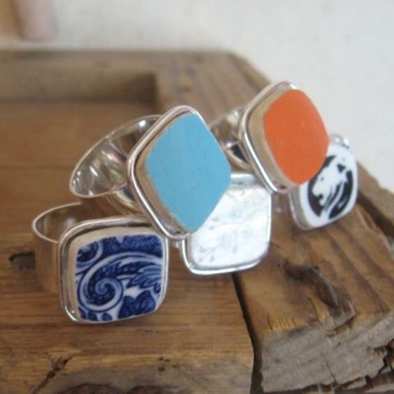 Repurposing Reusing Broken Dishes (Crockery), Broken China Jewelry Rings, Craft Ideas for Old Dishes, Rounded Square Ring, Pottery Shards
