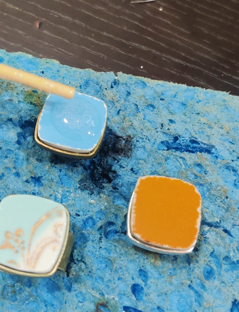 Repurposing Reusing Broken Dishes (Crockery), Broken China Jewelry Rings, Craft Ideas for Old Dishes, Rounded Square Ring, Pottery Shards image 7
