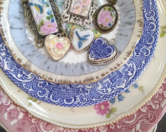 Broken China Jewelry, Statement Necklace, Upcycled China, Antique Vintage Rose Porcelain, Gift for Her, Vintage Royal Mosa, Mosaic Jewelry