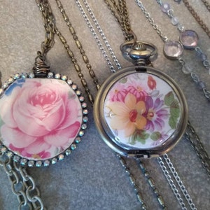 Chine brisée, bijoux en porcelaine brisée dans une montre de poche, médaillon vintage, Royal Albert, porcelaine vintage, porcelaine fine, pendentif floral, mosaïque image 8