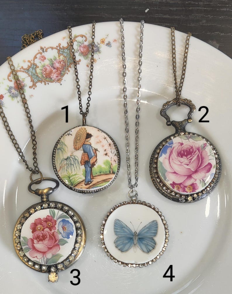 Chine brisée, bijoux en porcelaine brisée dans une montre de poche, médaillon vintage, Royal Albert, porcelaine vintage, porcelaine fine, pendentif floral, mosaïque image 10