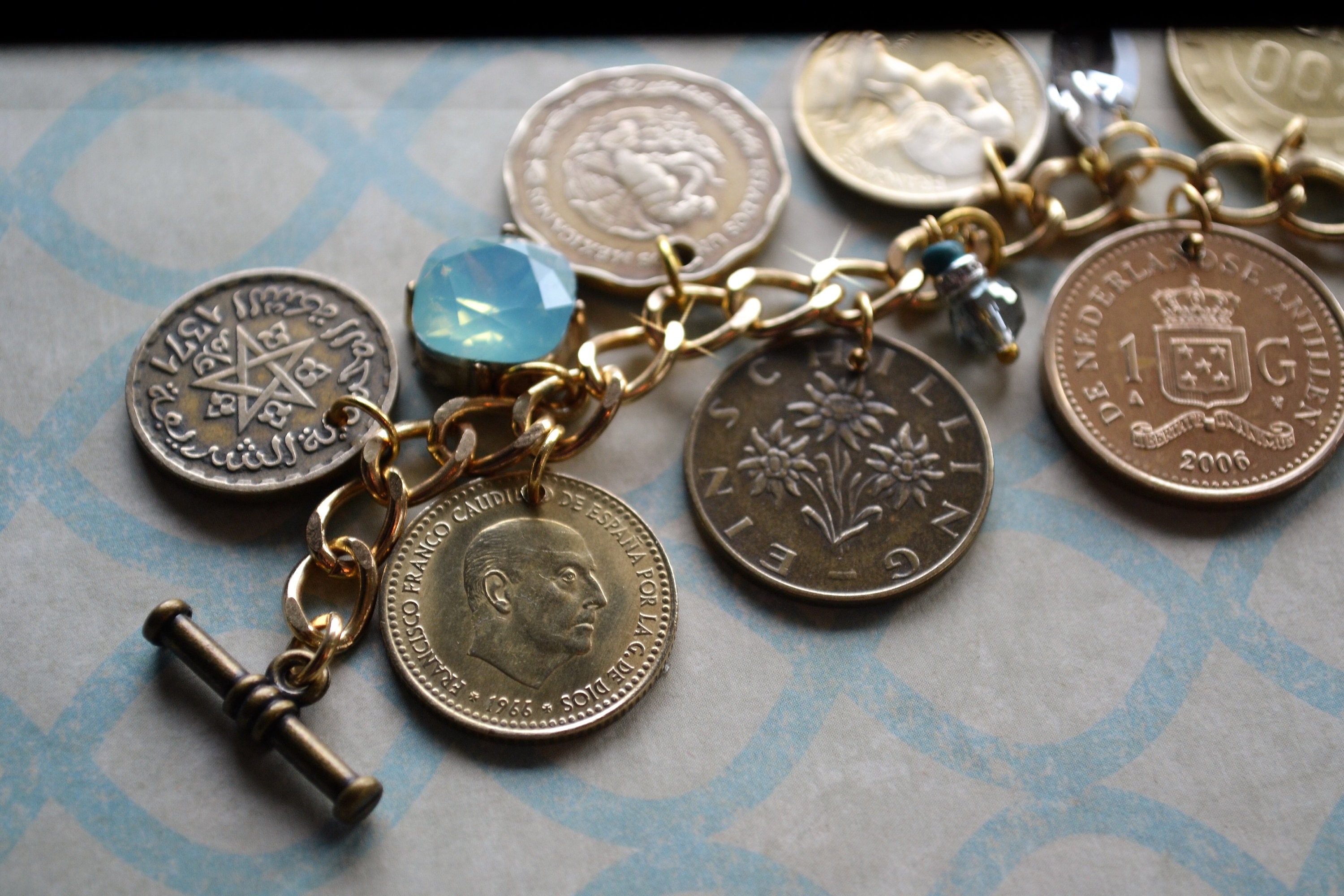 ブレスレット PATOU Antique Coins Bracelet - PATOU - l - Gold Solid 24K Yellow Gold Vintage Coin Link Bracelet - Etsy