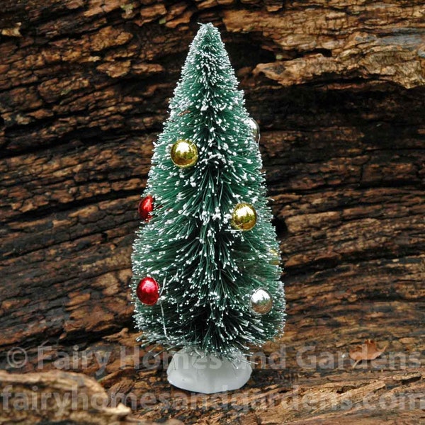 Bottle Brush Christmas Tree - Sisal Christmas Tree - Miniature Sisal Tree - Fairy Garden Supply - Christmas Fairy Garden Accessory