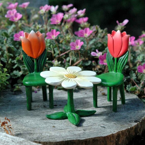 Individualiteit schuif bord Miniatuur Tulip Tafel en Stoelen Fairy Tuinmeubelen - Etsy België