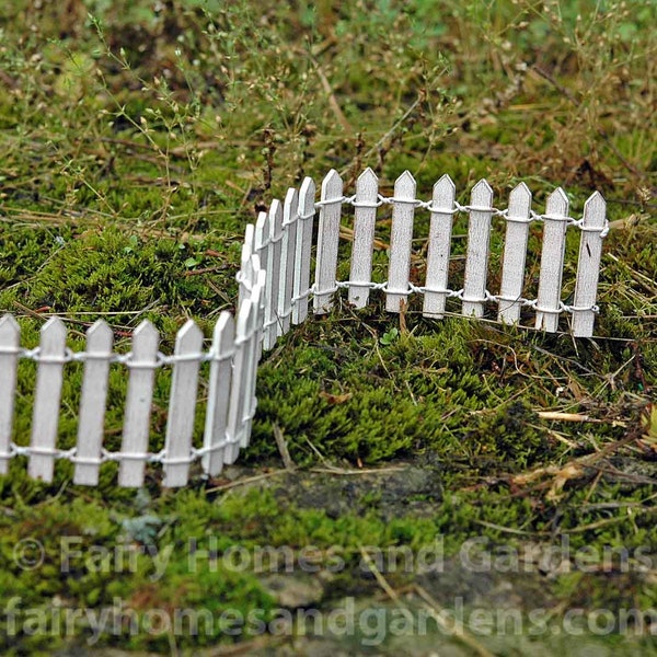 Miniatur-weißer Lattenzaun-Abschnitt - Fairy Garden Supply - Woodland Knoll Fairy Garden Accessoire - Feengartenzaun