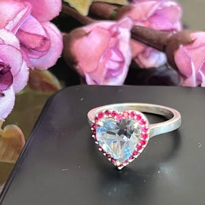 Ring aus Sterlingsilber mit blauem Topas und Rubin, auffälliger Boho-Ring, handgefertigter Damenschmuck, birnen- und runder Ring, ideales Hochzeitsgeschenk oder Weihnachtsgeschenk