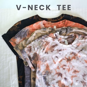 Halloween V Neck Shirts For Women, Halloween VNeck Shirt, Halloween V-Neck TShirt, V Neck Fall Tshirts, V Neck Halloween Tee, V Neck Tie Dye zdjęcie 1