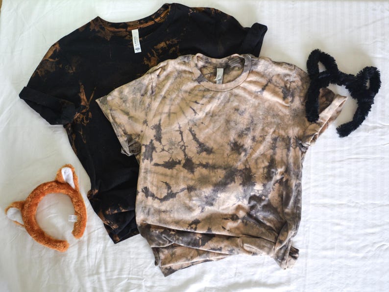 Halloween V Neck Shirts For Women, Halloween VNeck Shirt, Halloween V-Neck TShirt, V Neck Fall Tshirts, V Neck Halloween Tee, V Neck Tie Dye zdjęcie 9