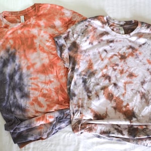 Halloween V Neck Shirts For Women, Halloween VNeck Shirt, Halloween V-Neck TShirt, V Neck Fall Tshirts, V Neck Halloween Tee, V Neck Tie Dye zdjęcie 7