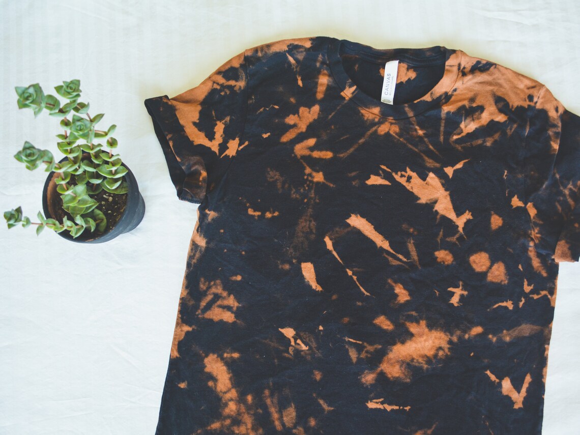 tie dye a black shirt