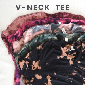 Tie Dye Shirt, Vneck Tshirts, Soft Shirts for Women, Gift for Women, Gift for Men, Unisex Tshirt, Tie Dye TShirt, Vneck Tshirts Women 画像 1