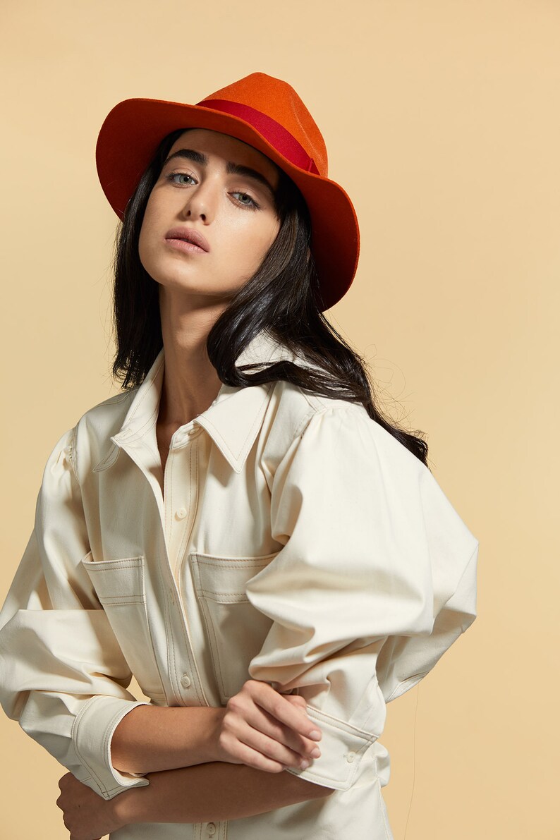 Super chic orange felt fedora hat with red grosgrain band, Felt Super chic orange felt fedora hat with red grosgrain band, Felt