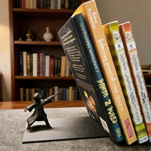 Harry Potter Inspired Bookend, 3D Printed Wizard Book Holder, Magic Bookshelf Decor, Fantasy Book Lover Gift for Potterheads