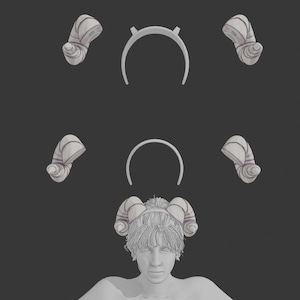 Puede incluir: Un modelo digital 3D de color gris claro que presenta un par de cuernos curvos y segmentados junto a una diadema fina. Los cuernos se muestran en varias orientaciones, incluyendo un par colocado sobre una cabeza, con una superficie mate.