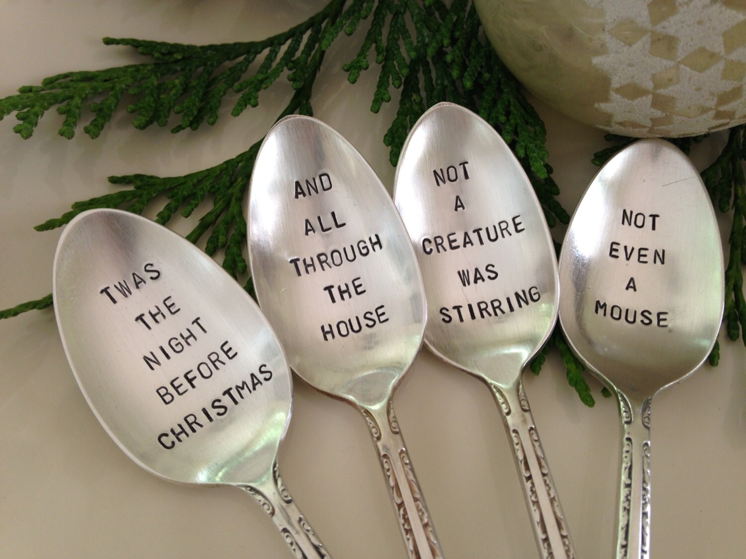 Recyclé Argenterie Noël Cuillères à La Main Estampillé Twas The Night Before Christmas Set de 4