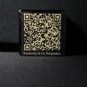 Memorial QR Resin Tile
