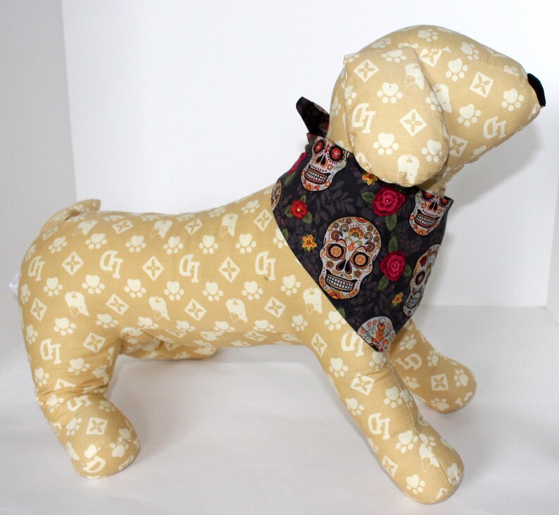 Small Sale: Dog Bandana Sugar Skull Rose Print fashion holiday dog clothes tie-on Day of the Dead dia de los Muertos or Halloween