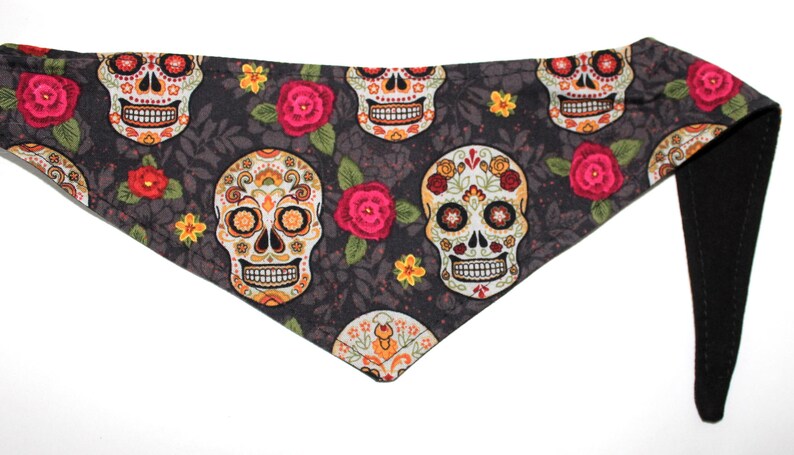 Small Sale: Dog Bandana Sugar Skull Rose Print fashion holiday dog clothes tie-on Day of the Dead dia de los Muertos or Halloween
