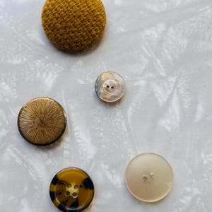Assorted Vintage Button Magnet Sets