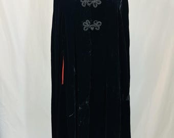 Vintage Black Velvet Cloak Cape Gothic Renaissance Theater Costume One Size