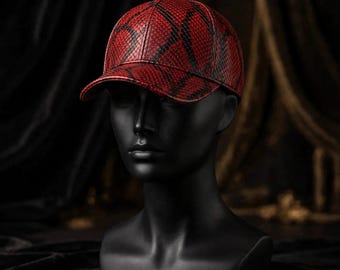 Boné de beisebol em couro com estampa de píton vermelha | Boné streetwear brilhante (couro bovino)
