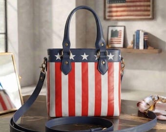 Bolsa Tote com a Bandeira Americana | Bolsa de Couro Vegano com Estrelas e Listras (Alça Removível)