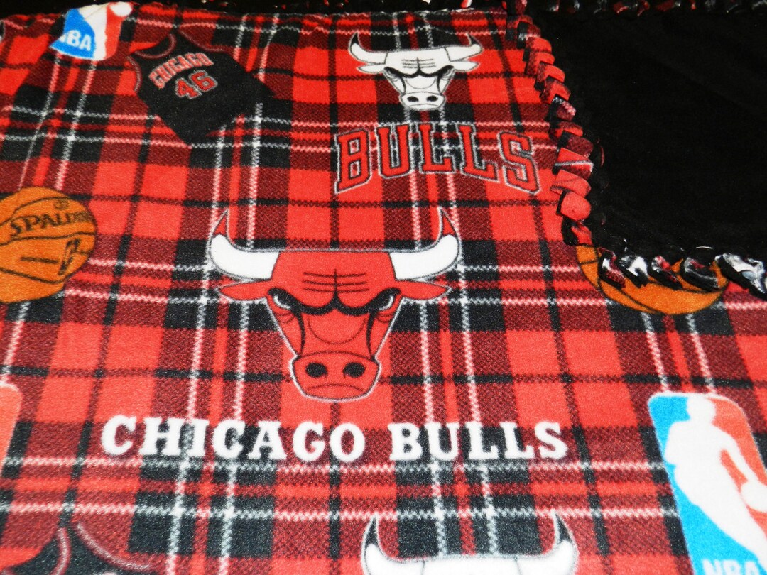 NBA Chicago Bulls Fleece Tie Blankets, Bulls, Basketball, Red & Black