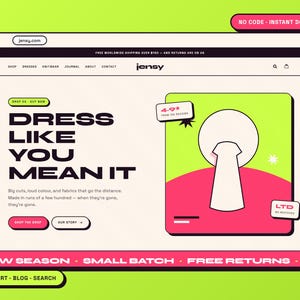 Könnte beinhalten: Eine Website-Oberfläche für jensy.com mit cremefarbenem Hintergrund und lindgrünen Akzenten. Die Seite zeigt den Text DRESS LIKE YOU MEAN IT, Navigationslinks und eine Grafik einer Kleidersilhouette auf einem rosa und lindgrünen quadratischen Hintergrund.