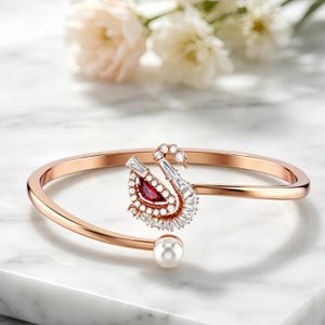 Swarovski roséguldkristallarmband, armband med rött ädelstensmönster, pärlarmband, glittrande strasssmycken, elegant present till kvinnor