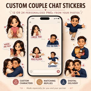 Puede incluir: Pegatinas personalizadas para parejas con 12 o 24 archivos PNG creados a partir de fotos. La imagen muestra la pantalla de un teléfono inteligente con pegatinas de personajes estilo caricatura y textos como I MISS YOU y HUG PLEASE.