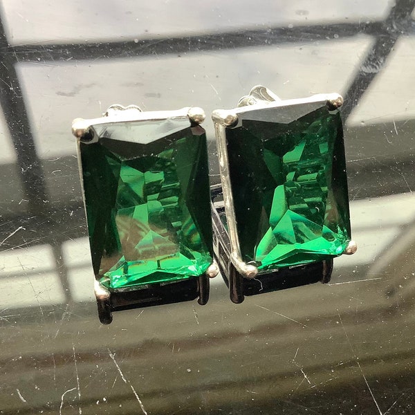 1990s SAQ Faux Emerald Stud Earrings, Avon Designer Princess Cut Glass Silver Tone Rectangle