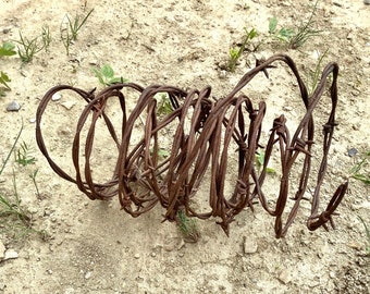 Rustic Vintage Barbed Wire, Country Western 1 lb Rusty Maine Farm Find