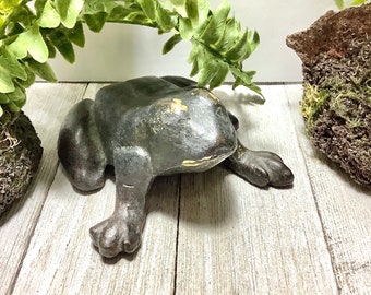 Grenouille En Fonte Ancienne – Statuette Animalière Vintage – France