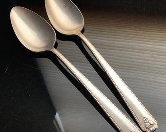 Set of 2 Bordeaux Serving Spoons Oneida Prestige Silver Plate