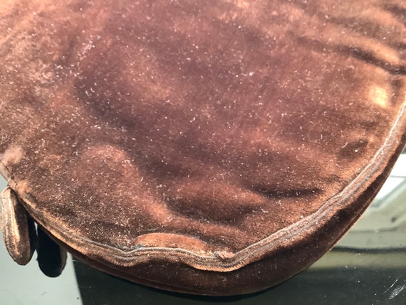 Brown Velvet Oval Clutch Purse Vintage Formal Zip… - image 4