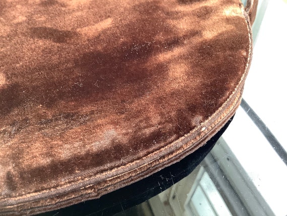 Brown Velvet Oval Clutch Purse Vintage Formal Zip… - image 8