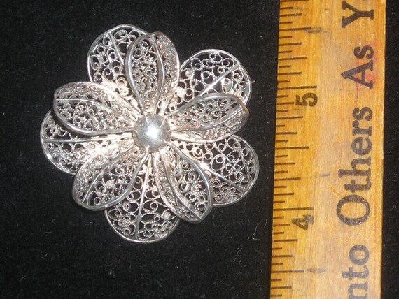 3-D Flower Filigree Brooch Vintage Floral Canneti… - image 6