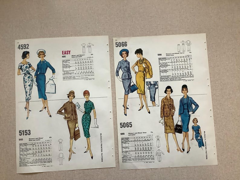 Puede incluir: Dos hojas de patrones de costura vintage de McCall's numeradas 4592, 5153, 5066 y 5065. Cada hoja presenta ilustraciones impresas de varios vestidos y chaquetas, junto con tablas de tallas detalladas, diagramas t&eacute;cnicos y textos instructivos.