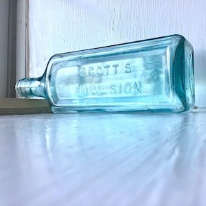 Big 9&quot; Scott&#39;s Emulsion Cod Liver Oil with Lime & Soda, Aqua Bottle Antique Victorian Cure, FAB