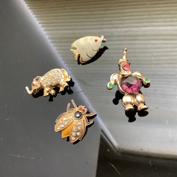 Lot of 4 Vintage Scatter Pins Rhinestone Elephant… - image 1