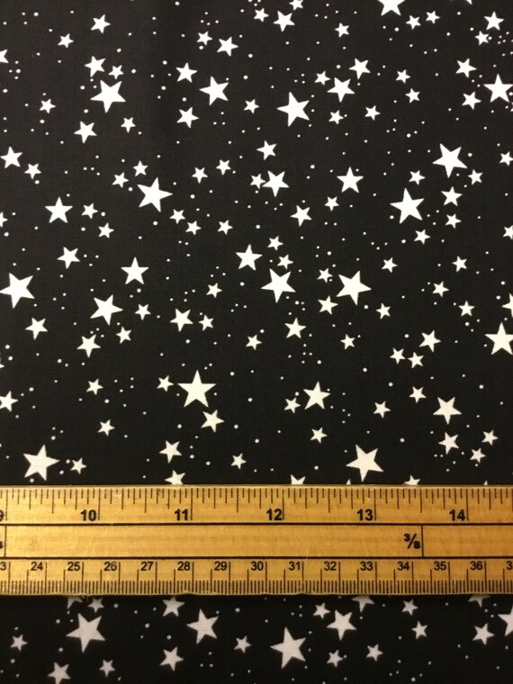 Fat Quarter Chillingsworth Bats Halloween Cream 100/% Cotton Quilting Fabric