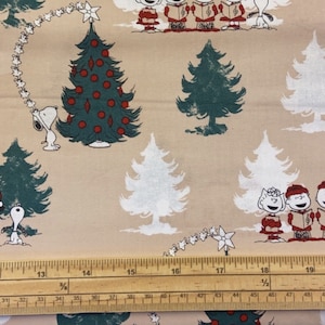 Fat Quarter Christmas Peanuts Snoopy Happy Christmas 100% Cotton Quilting FabricChristmas Gift