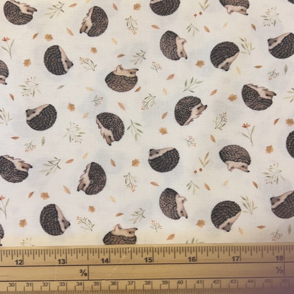 Fat Quarter Woodland Wildlife Animals Hedgehogs On Cream 100% Cotton Fabric