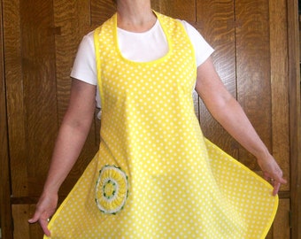 Yellow Polka Dot Retro Apron - Lucy and June Kitchen Apron in Sunshine Yellow Dots with Vintage Potholder Pocket - One Size Fits Most