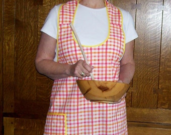 Retro Kitchen Apron - Peach Gingham Lucy and June Apron - One Size