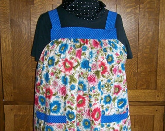 Floral Smock Apron - Plus Size No Tie Kitchen Smock - Red and Blue Floral - Fits Sizes 3-4XL Best