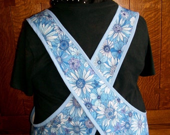 Blue Floral Crossback Apron - Plus Size Criss Cross Kitchen Apron with Blue Flowers - Crossover Flowered Full Apron - Size 2-3XL