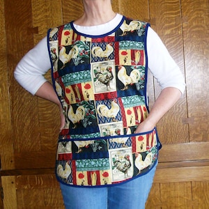 Retro Rooster Cobbler Apron: Kitchen Cover-Up with Pockets